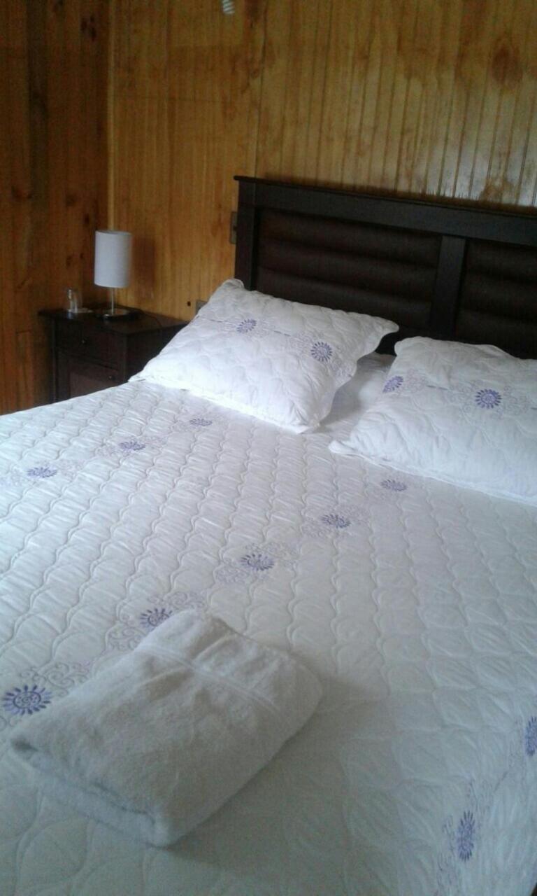 Hostal Don Luis Puyuhuapi Ngoại thất bức ảnh