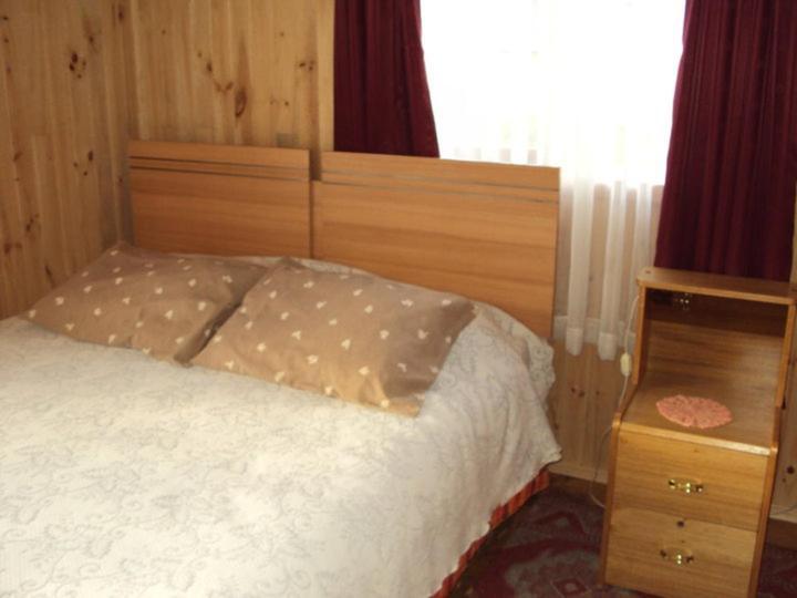 Hostal Don Luis Puyuhuapi Ngoại thất bức ảnh